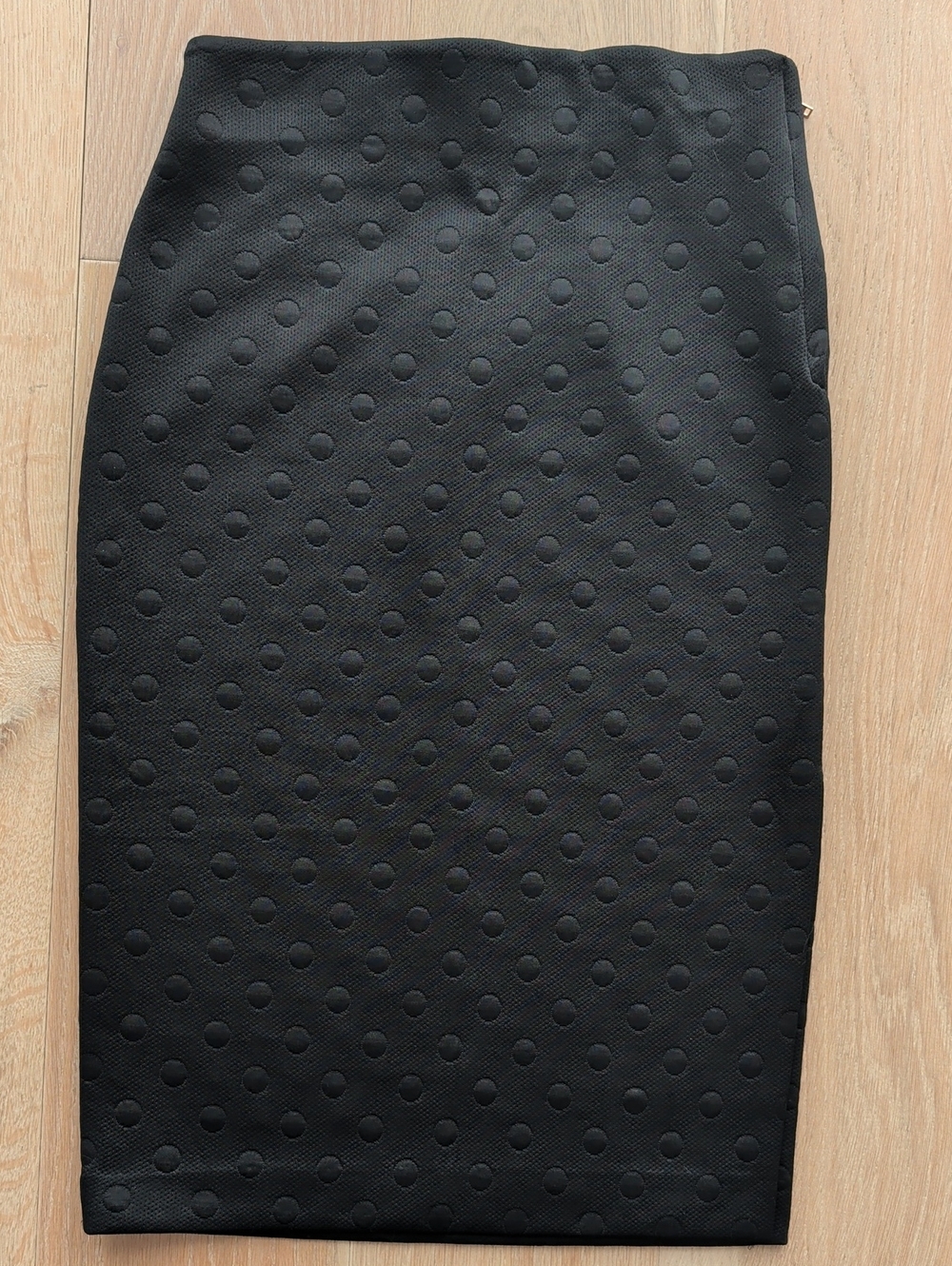 Black Polka-Dot Textured Pencil Skirt